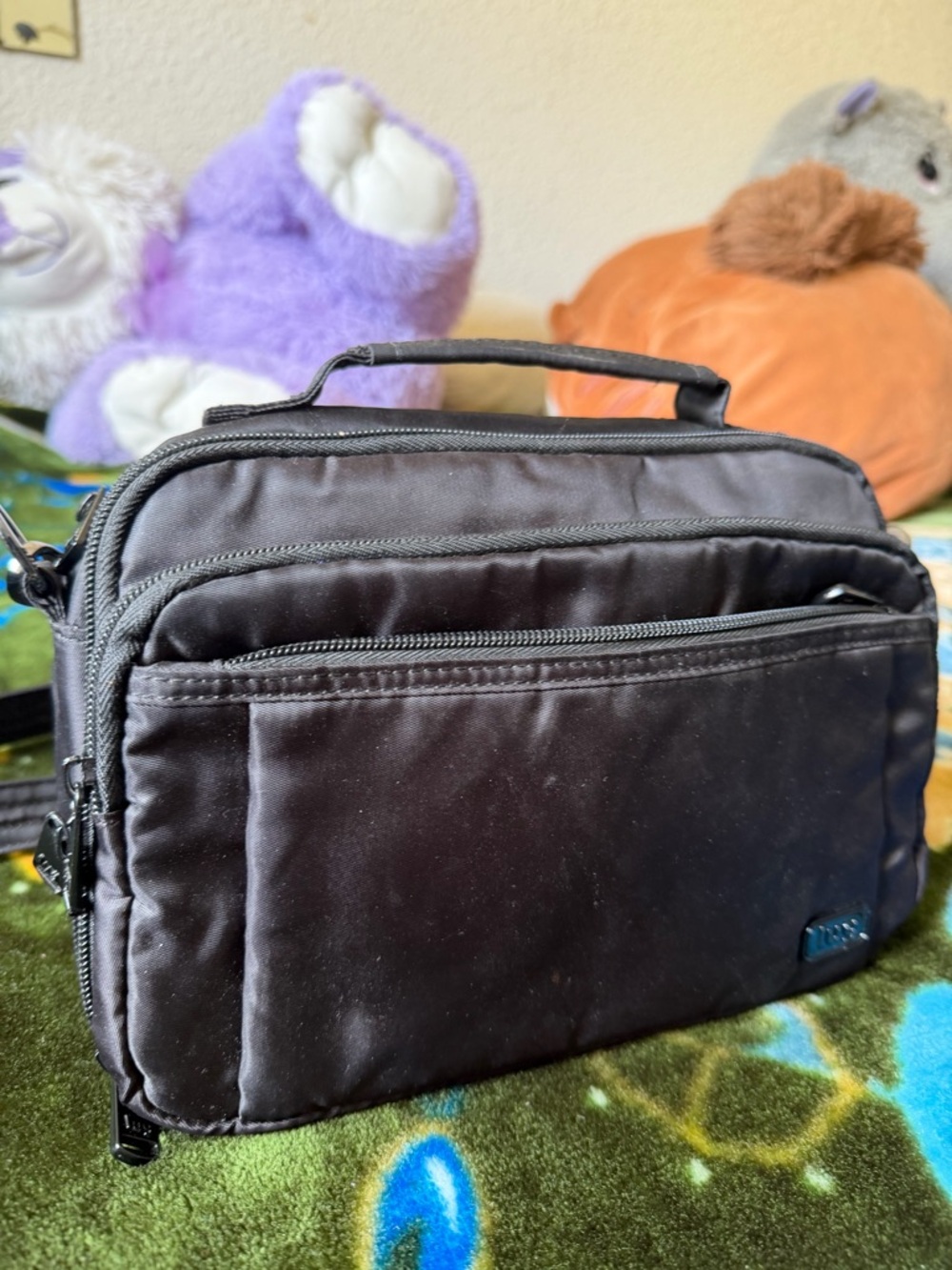 Black Men's Crossbody Shoulder Bag - Picture 3 of 14